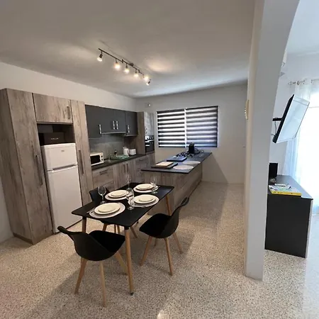Apartment Modern Economy 2 Bedroom