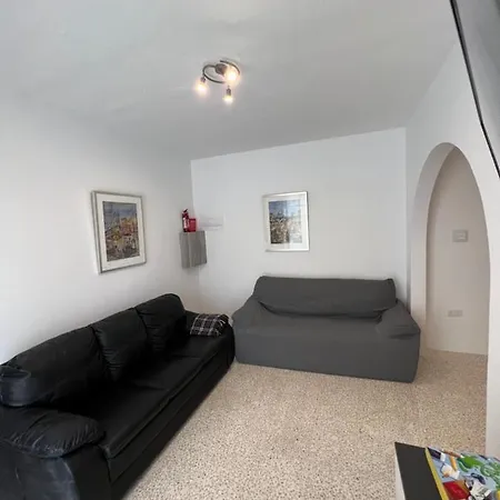 Apartment Modern Economy 2 Bedroom