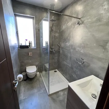 Modern Economy 2 Bedroom